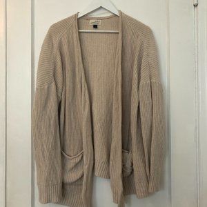 Universale Threads Cardigan